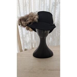 1940s Vintage Black Fedora with Feathers